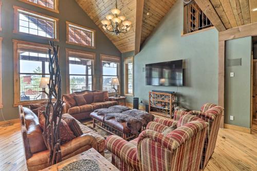 Beautiful Eureka Cabin Rental on Golf Resort!