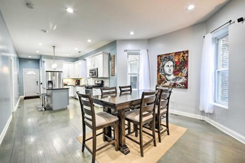 Chicago Vacation Rental Apt about 7 Mi to Downtown in Chicago, USA