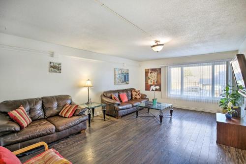 Convenient Inglewood Condo 1 Mile to SoFi!