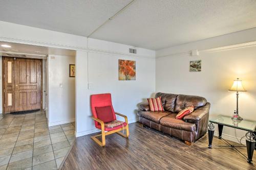 Convenient Inglewood Condo 1 Mile to SoFi!