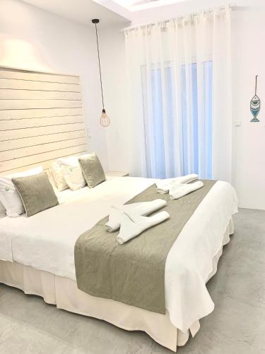 Paradise Design Apartments in Batsi