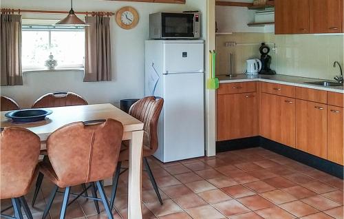Lovely Home In Ijhorst With Kitchen