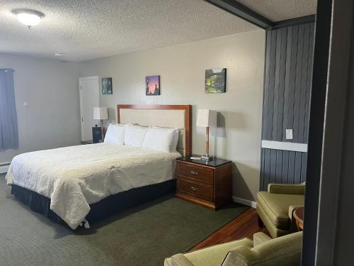 Vacationland Inn & Suites