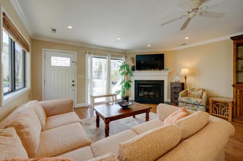 Condo with 2 Decks - Steps from Wrightsville Beach! - image 6