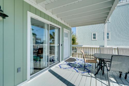 Condo with 2 Decks - Steps from Wrightsville Beach! - image 13