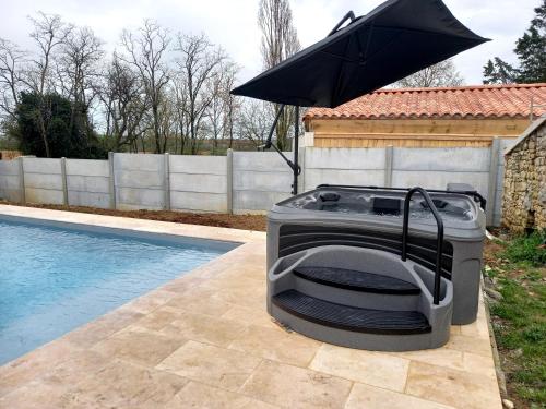 GITE ENTRE TERRE ET MER GRAND STUDIO in Mareuil-sur-Lay-Dissais