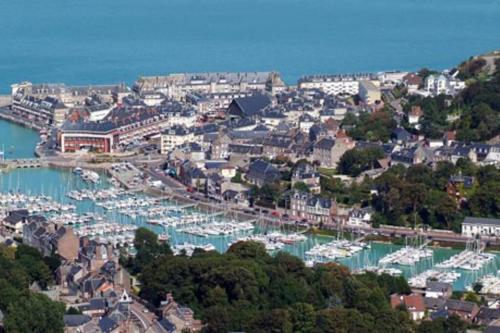 Très bel appartement au pied du port l'Albâtre