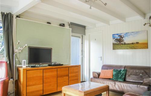  Three-Bedroom Holiday Home in Rekem-Lanaken in Bovenwezet