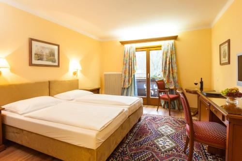 1 queen bed