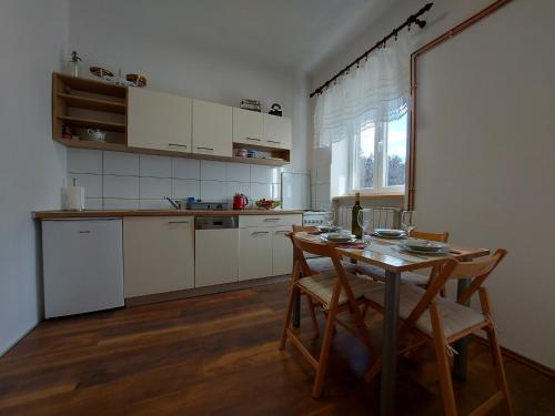 Apartman Tinče (Apartman Tince) in 代爾尼采