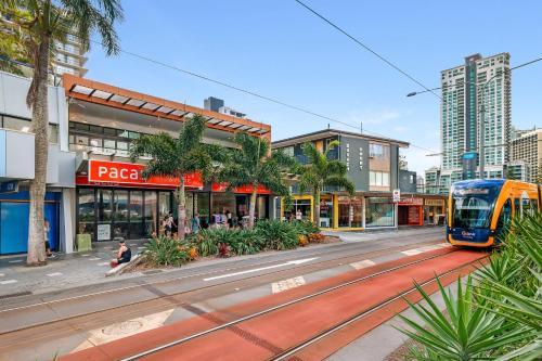 Tequila Sunrise Hostel Surfers Paradise 5