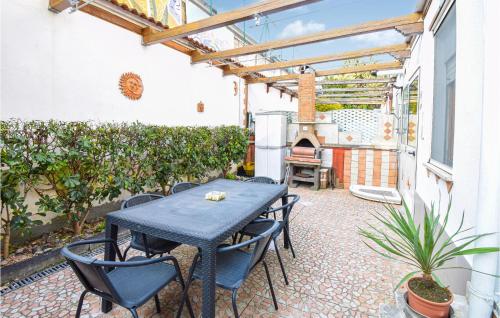 Nice Home In Benevento With 4 Bedrooms
