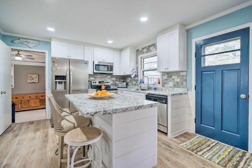 Cozy Wilmington Vacation Rental 10 Mi to Beach! in Myrtle Grove