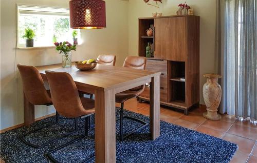  Awesome Home In Ijhorst With Kitchen in IJhorst