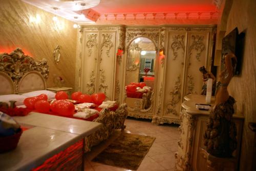 Gold luxury suite home roma, Roma (foto 6)