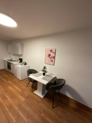 DM & S Apartment Room Type - Standard Apartment