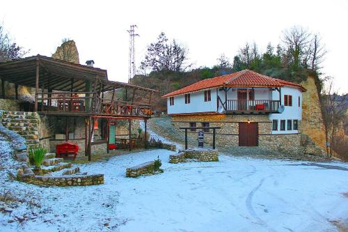 Melnik Pyramids Guesthouse