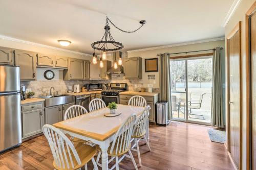 Mears Abode with Pool Access, Near Silver Lake! in Mears, USA