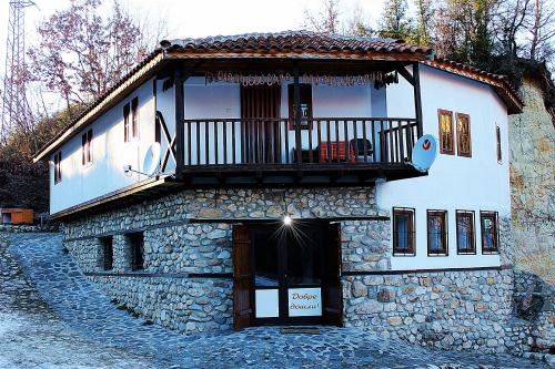 Melnik Pyramids Guesthouse