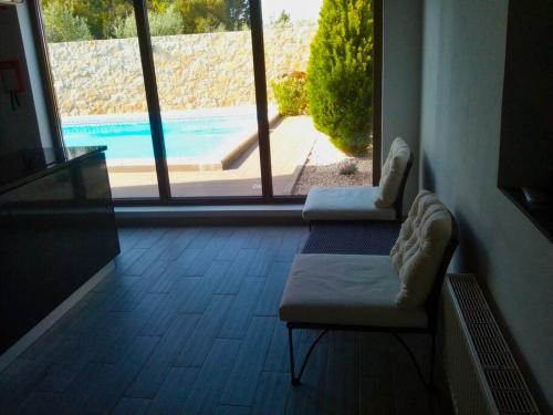 Private Pool & House - Serenity Villa in Moita Santa De Baixo