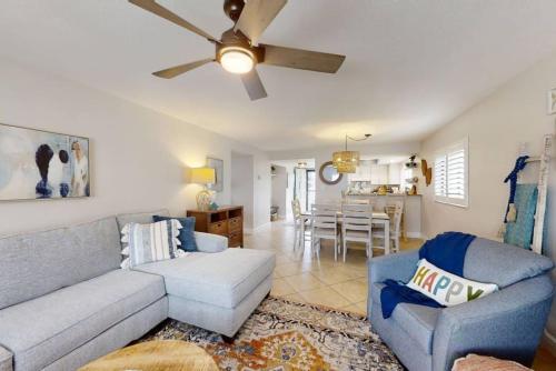 Siesta Key Condo Heated Pool Newly Renovated in Sarasota, USA