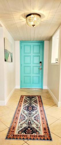 Siesta Key Condo Heated Pool Newly Renovated in Sarasota, USA