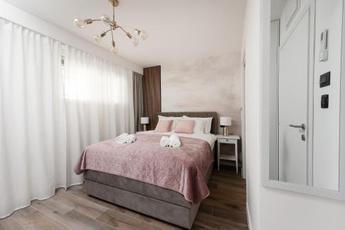 Aura Exclusive Apartment & Room