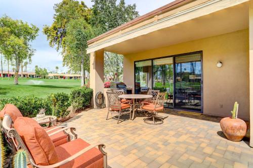 Palm Desert Condo Golf Course View and Pool Access in Palm Desert, USA