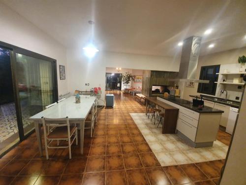 Konyha, Casa al Pie de los Andes in Lujan De Cuyo