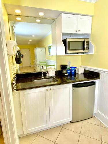 Island Inn of Atlantic Beach – Atlantic Beach, NC
