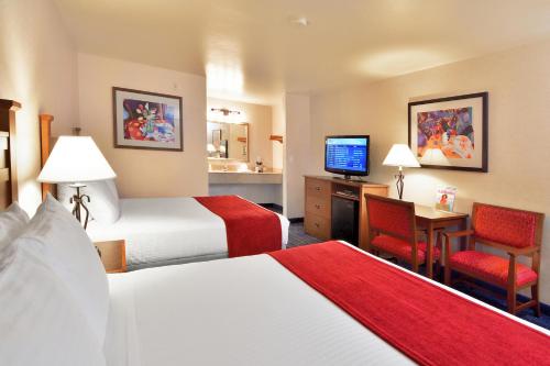 Lamplighter Inn & Suites at SDSU