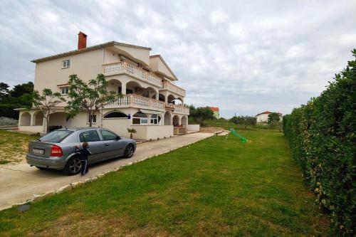  Apartments with a parking space Povljana, Pag - 224, Pension in Povljana