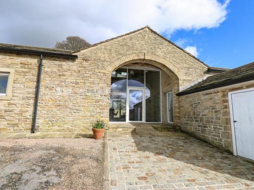2 Barn Cottages, Halifax