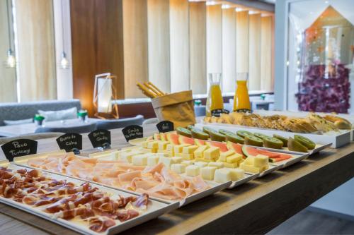 AC Hotel Valencia - image 9