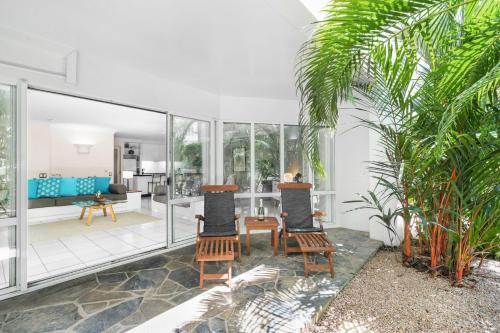 Belle Escapes Poolside Ground Floor Suite 41 Alamanda Palm Cove