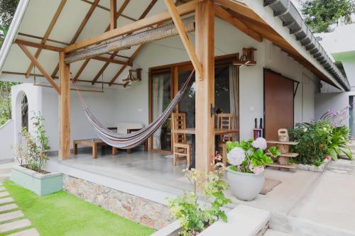 Double Room with Mountain View image 10