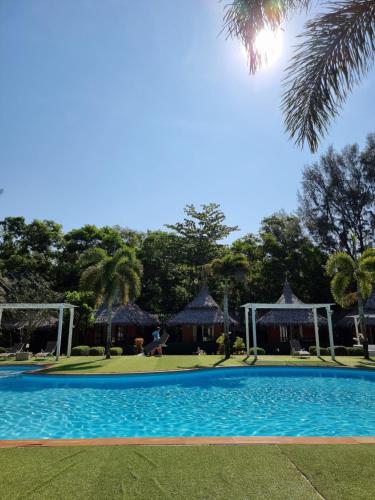 Phayam Cottage Resort