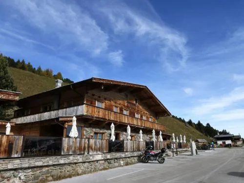 Chalet in Zillertal near Hochzillertal Ski Area in Zellberg, Österreich