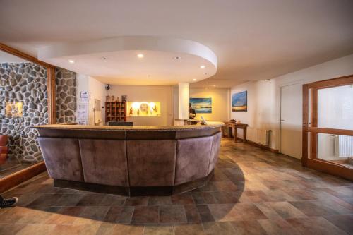 출입구, Hosteria Kaiken in 톨우인