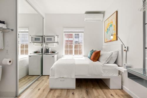 The Varden - A Self-Service Micro Hotel – Long Beach, CA