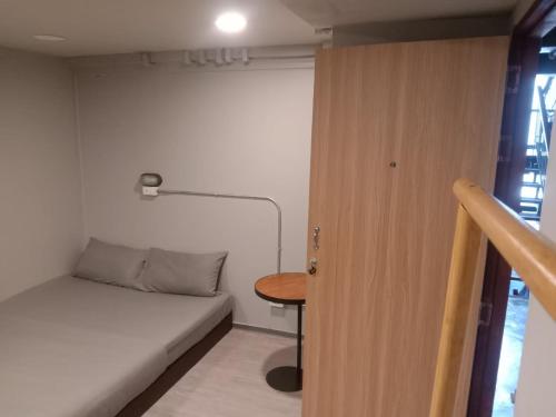 1 double bed