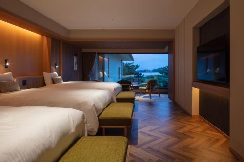 Triple Room with Sea View