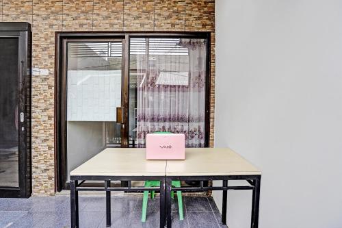 OYO 92435 Sunlo Cozy Home Family Homestay Syariah