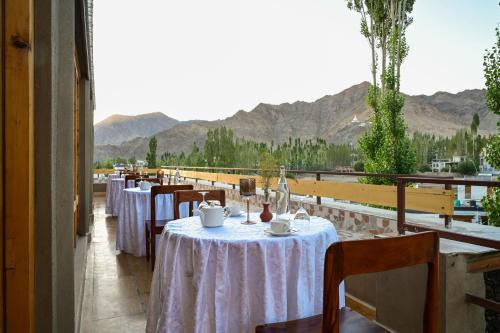 Food and beverages, Pal Hotel in Leh