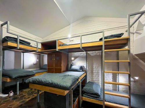 8 bunk beds