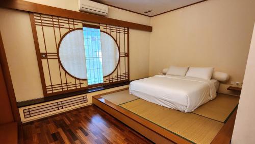 Japanese Style Villa at Dago Bandung 4BR Soo Maison