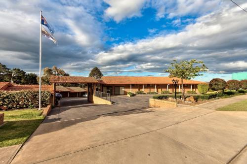 Hume Country Motor Inn