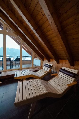 Hirschen Guesthouse - image 11