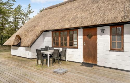  3 Bedroom Beautiful Home In Ringkøbing in Ringkøbing