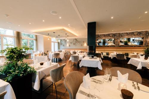 Park Hotel Winterthur - image 4